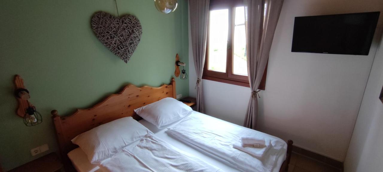 Familien-Garten-Suite Kanzelhoehe Gerlitzen - Gerlitzenurlaub At Kanzelhohe Bagian luar foto