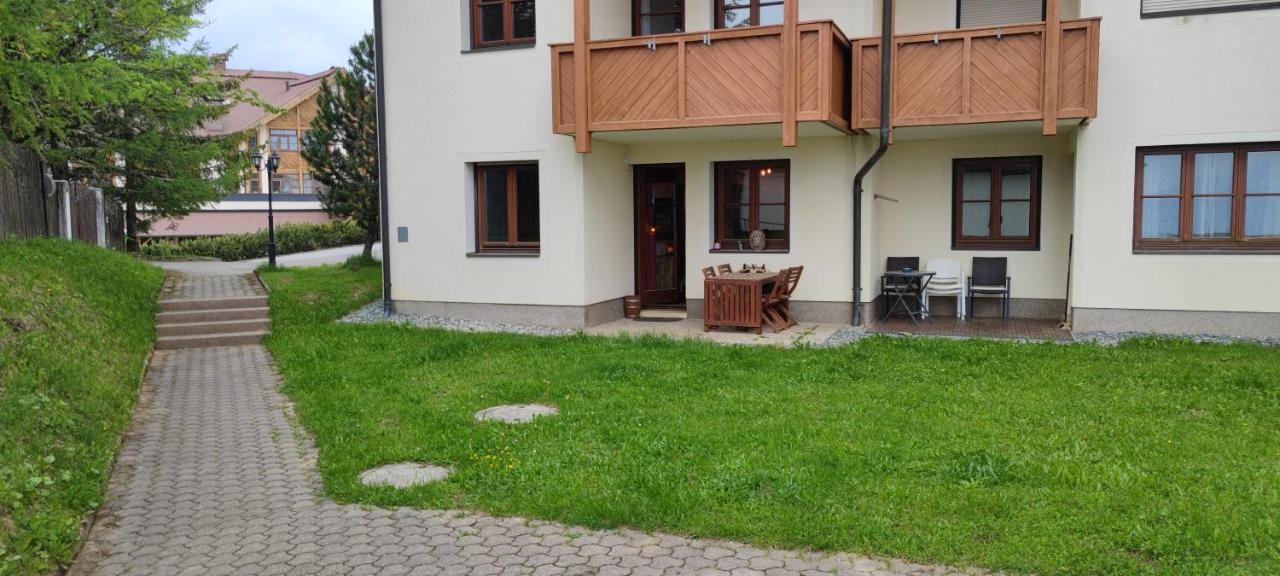 Familien-Garten-Suite Kanzelhoehe Gerlitzen - Gerlitzenurlaub At Kanzelhohe Bagian luar foto